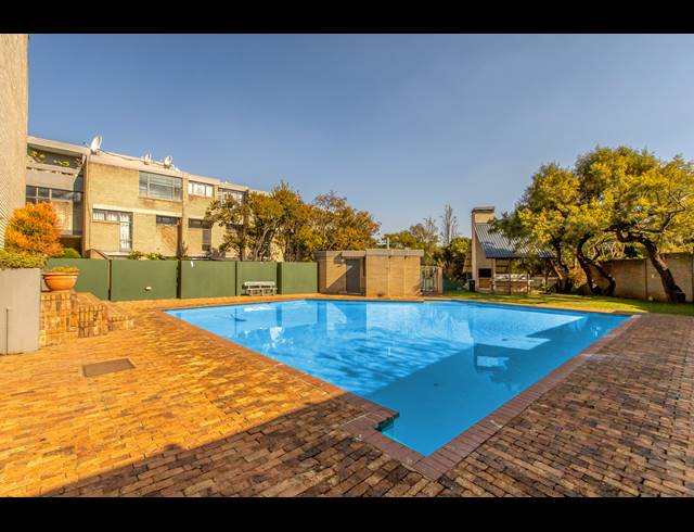 1 BEDROOM APARTMENT FOR SALE IN THE GARDENS